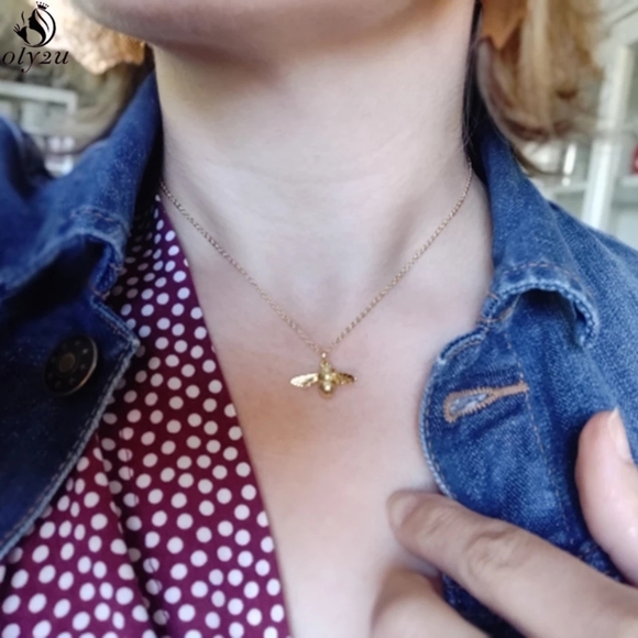 !NEW Gold Bee Necklace | 18k/.925 Adjustable Size - Picture 10 of 16